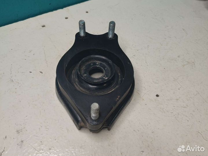 Опора амортизатора 48750-68020 Toyota