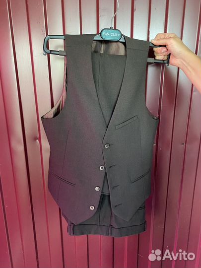 Костюм мужской