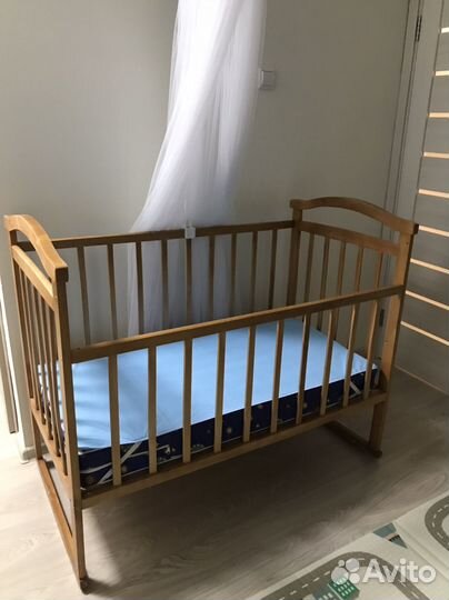 Детская кровать с матрасом