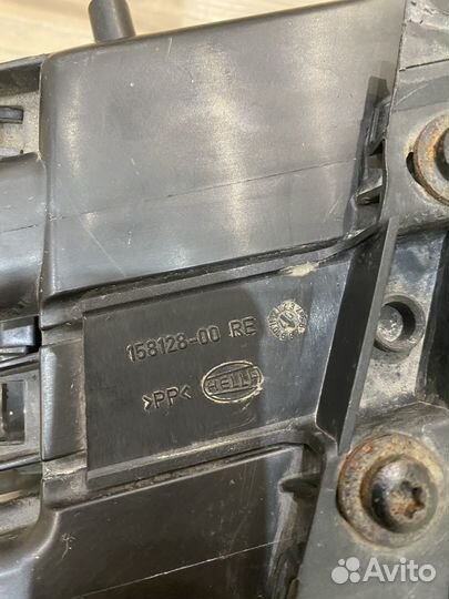 Продам фары audi a8 d3 до рест