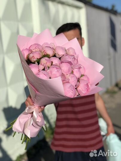 15 Пионов с доставкой