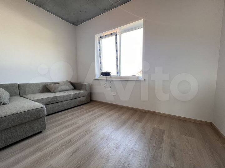 Дом 198,3 м² на участке 11,5 сот.