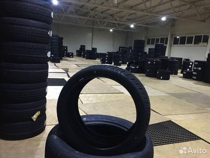 Arivo Winmaster ProX ARW3 235/35 R19 91V