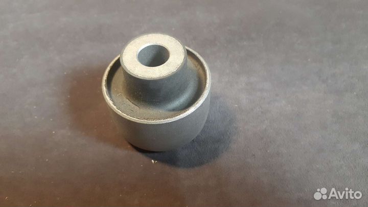 Сайлентблок переднего рычага,заднийVolvo S60