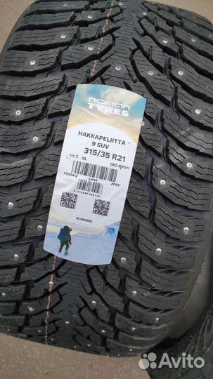 Nokian Tyres Hakkapeliitta 9 275/40 R21 и 315/35 R21