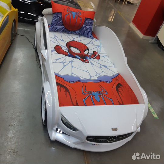 Кровать машина