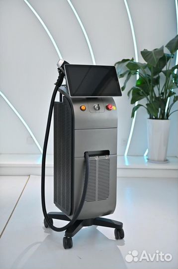 Диодный лазер для эпиляции titanium 1600W USA