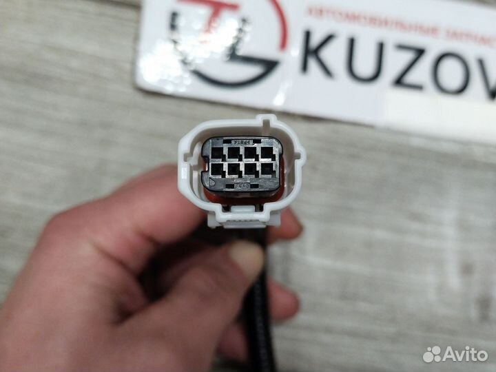 Основной разъем косы проводки парктроников Camry 7