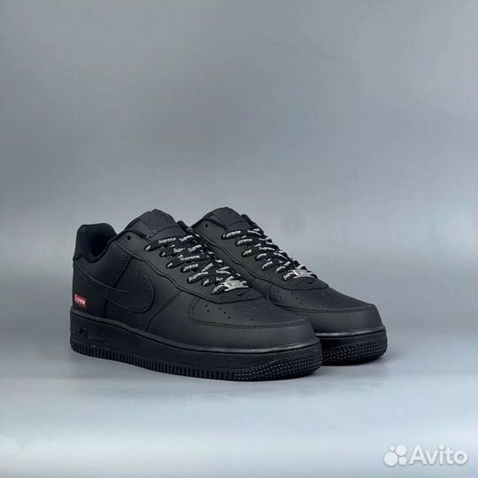 Nike Air Force 1 Low Supreme Black