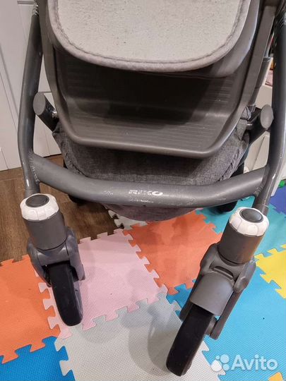 Коляска Riko Vario 2 в 1 +автолюлька