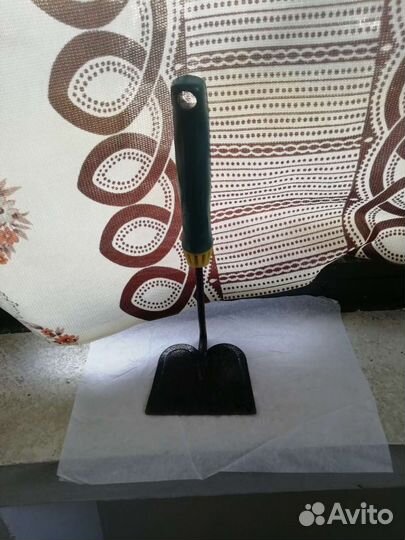 Тяпка садовая, дачная