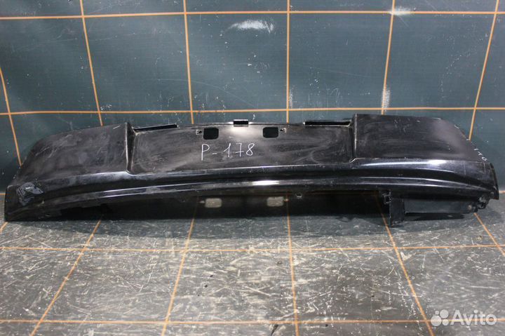 Накладка заднего бампера - Toyota Auris 2