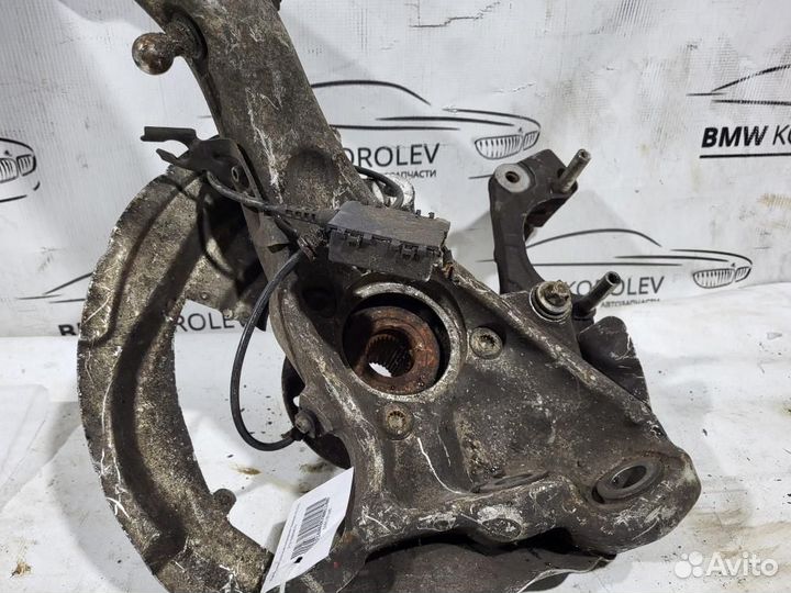 Кулак поворотный передний правый BMW X5E70