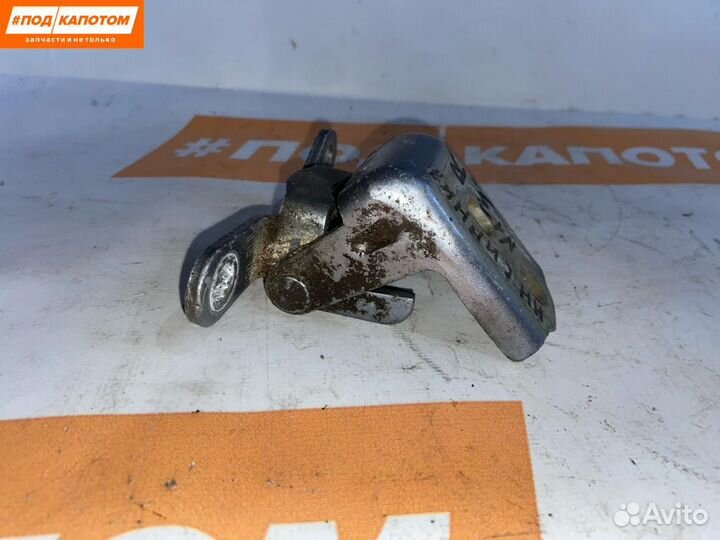 Петля двери правой Opel Insignia (A) (2008 - 2014)