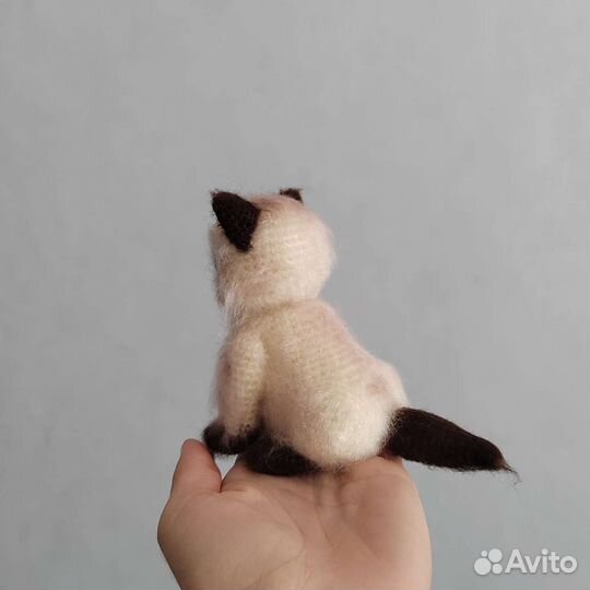 Интерьерные игрушки. Кот вязаный. Котик крючком