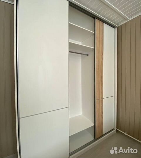 Шкаф в детскую