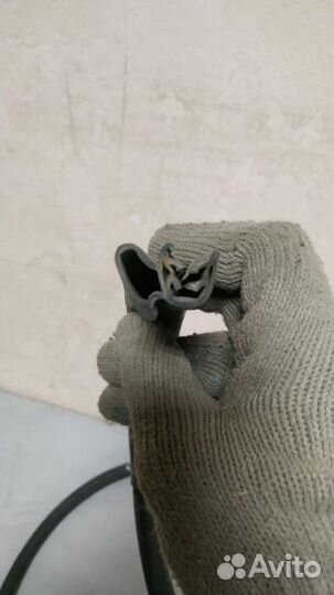 Уплотнитель двери задний правый Kia Spectra