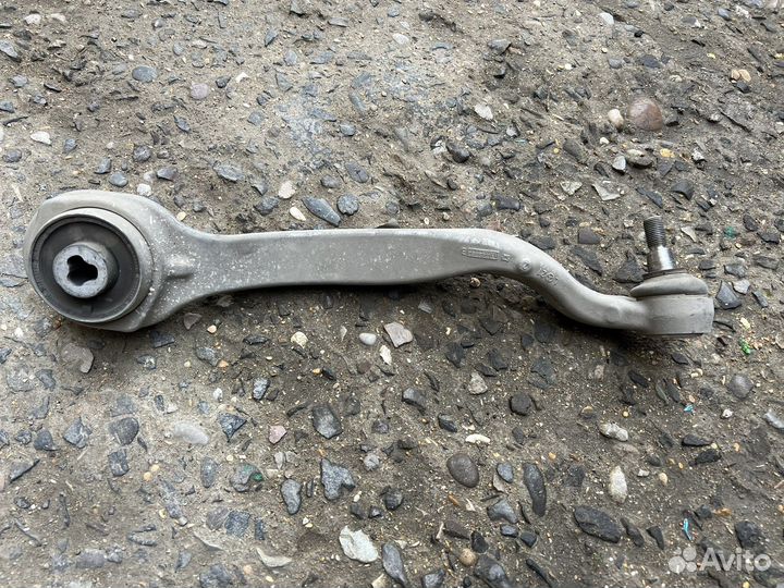 Рычаг поперечный передний левый от W212