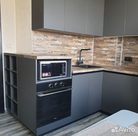 Кухня серая