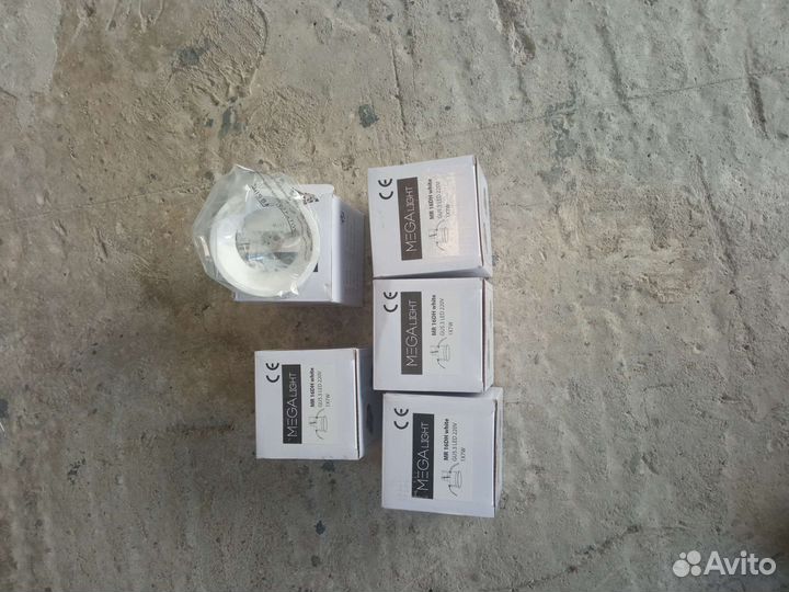 Светильник встраиваемый MR 16DH white белый