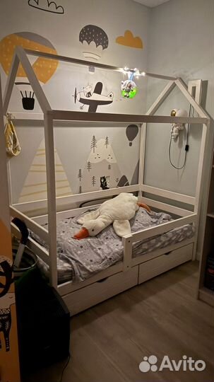 Кровать детская домик