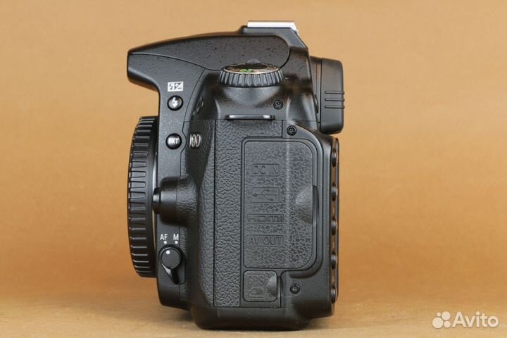 Nikon D90 (id-67891)