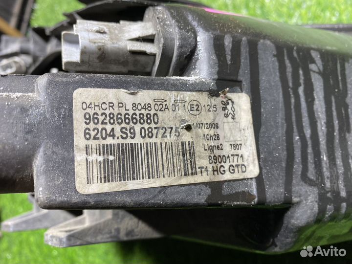 Фара левая Peugeot 206