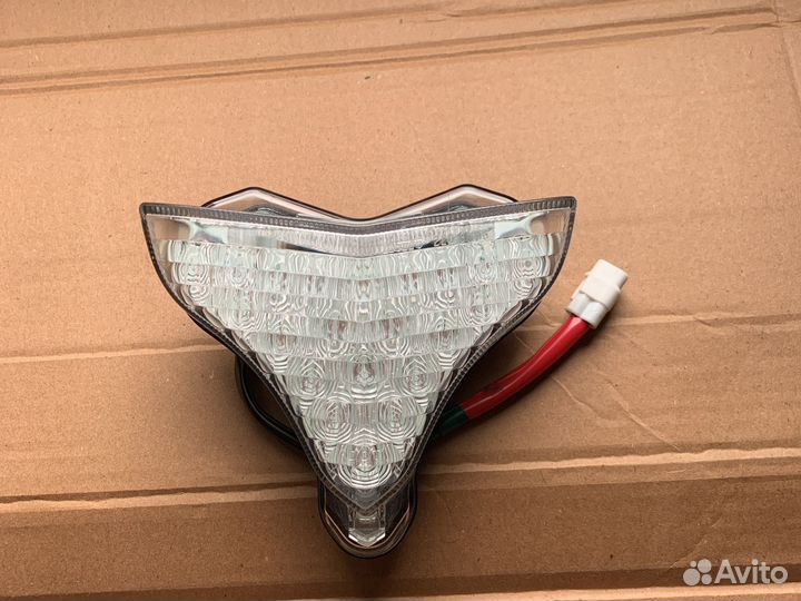 Задний фонарь мотоцикла yamaha YZF-R1 2009-14