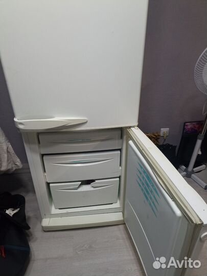 Холодильник бу stinol