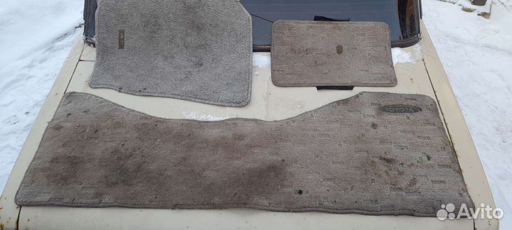 Коврик задний тойота таун эйс 93год