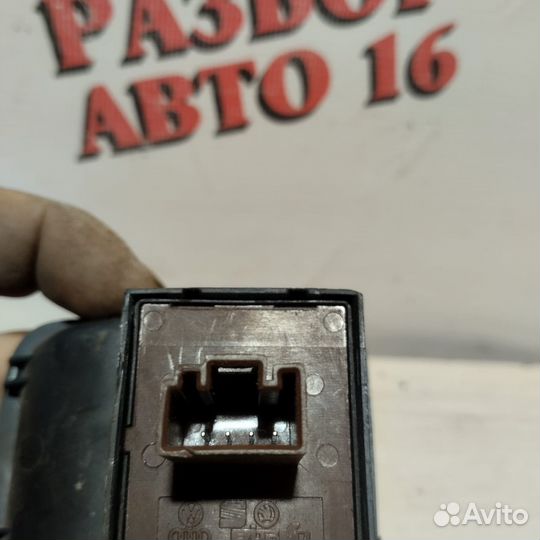 Блок управления стеклоподъёмниками Skoda Fabia 2