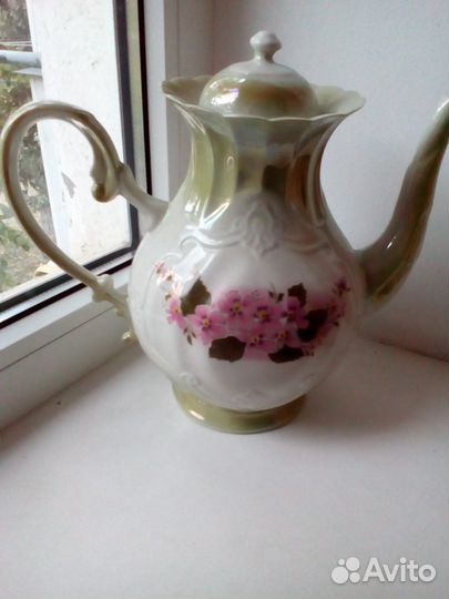 Эмалир.кружка, контейнер, чайник фарф. бочёнки наб