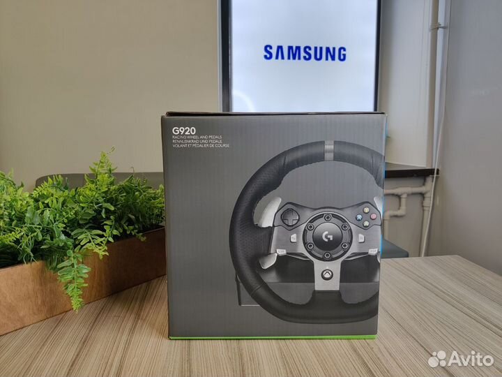 Руль Logitech G920 Driving Force