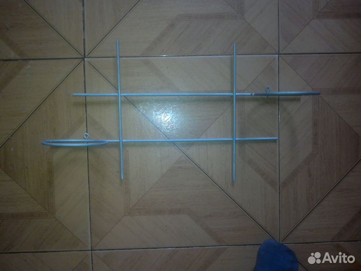 Вешалки Уголок на стену для кухни дачи и др