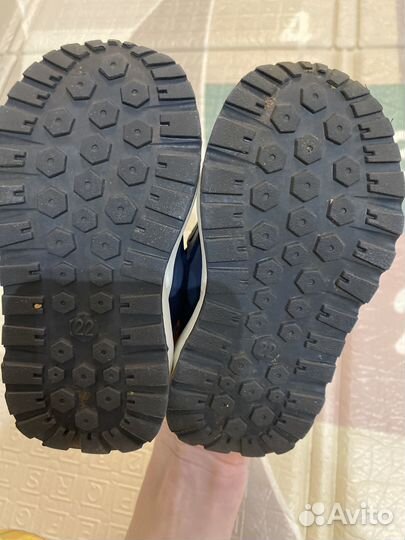 Кроссовки детские