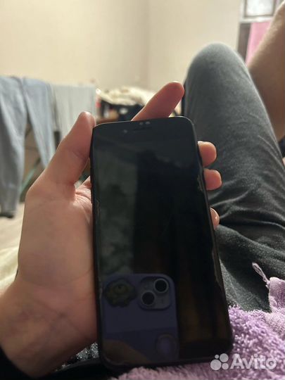 Телефон iPhone 7