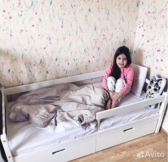 Детская деревянная кровать-тахта