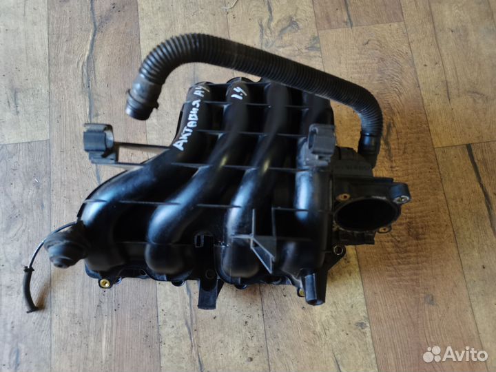 Впускной коллектор Skoda Octavia A4