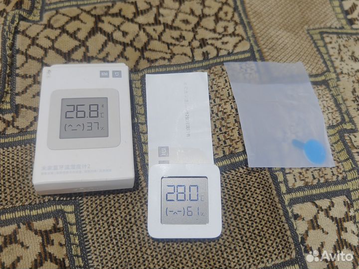 Термометр-гигрометр Xiaomi Mijia 2 (lywsd03MMC)