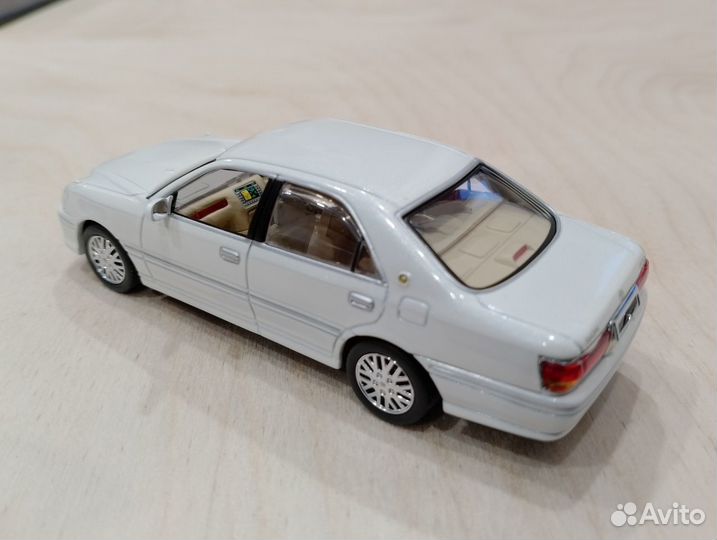 Toyota Crown Royal (S170) 1999-2001