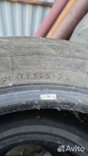 Yokohama IceGuard Stud IG65 215/60 R16