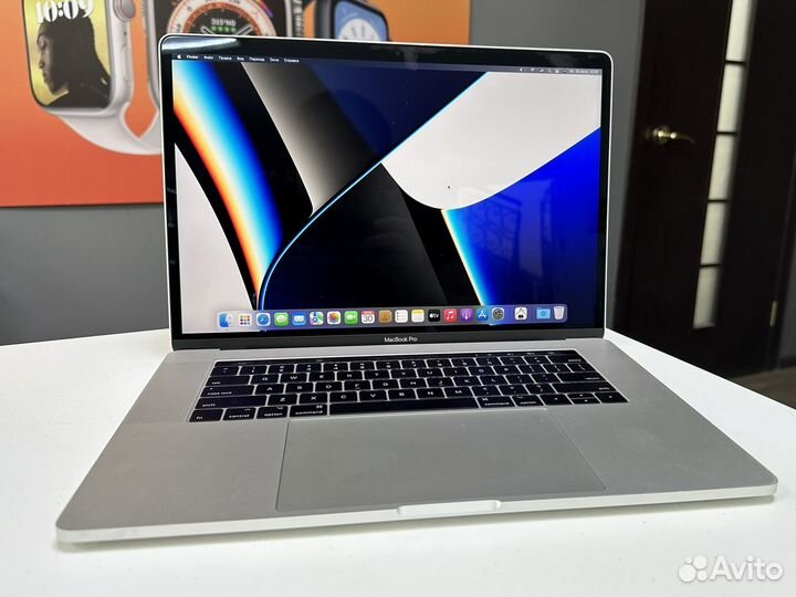 Macbook Pro 13 2016 Touch Bar / 28 циклов