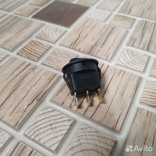 Выкл клавишный круглый (12V 16А) ON-OFF красн.подс