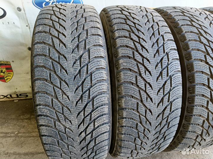 Nokian Tyres Hakkapeliitta R3 SUV 235/55 R20 102R