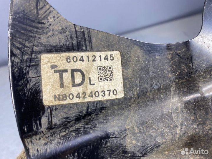 Защита ступицы задняя левая Mazda Cx-9 EW pyvpts