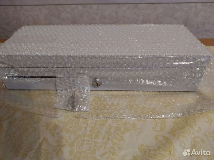 Ящик для монет и денег