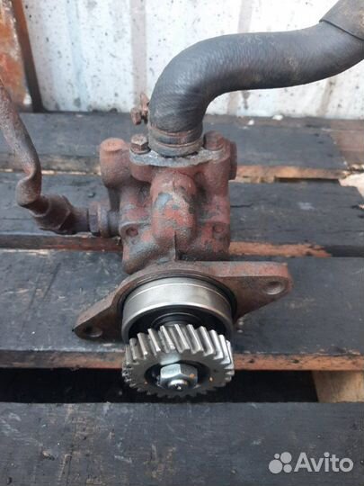 Насос гура Kia Granbird D6CA\D6AC 2000