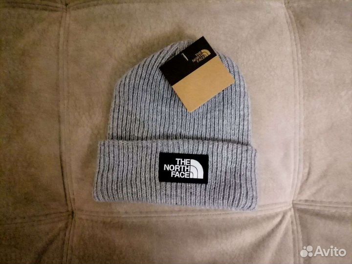 Шапка весенняя