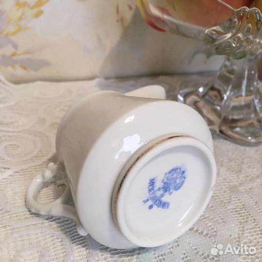 Молочник фарфоровый Кузнецова