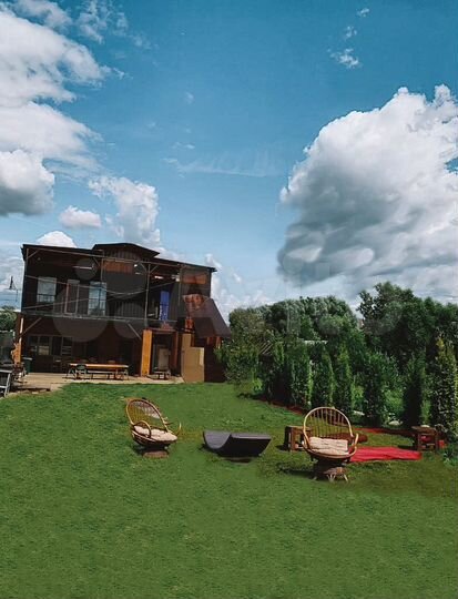 Коттедж 260 м² на участке 16 сот.